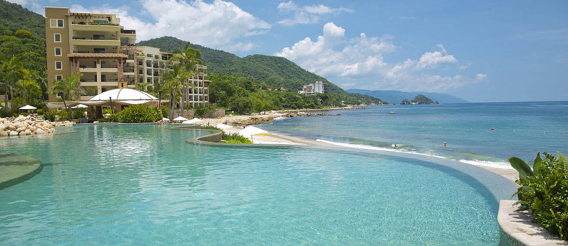 Garza Blanca Preserve Resort